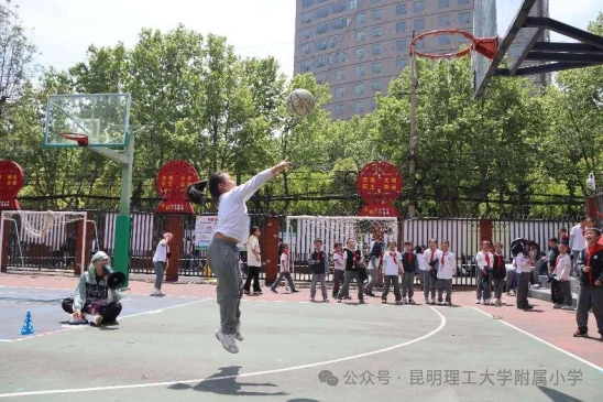 如何在篮球训练营中改善比赛策略?_2